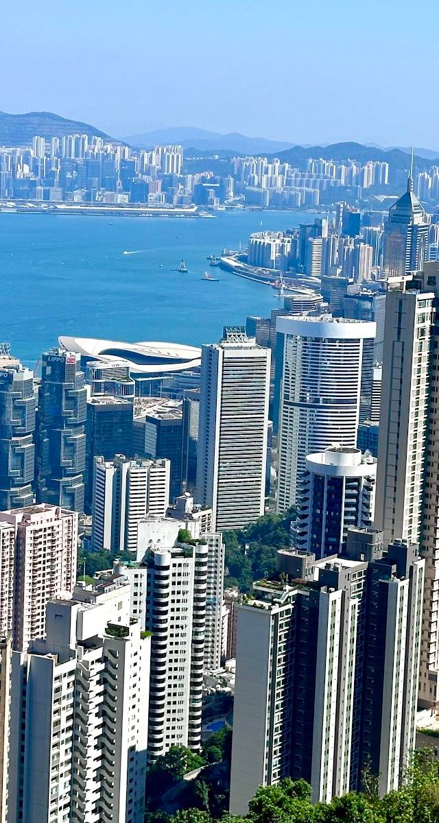 Hong Kong: A City of Skylines and Dim Sum