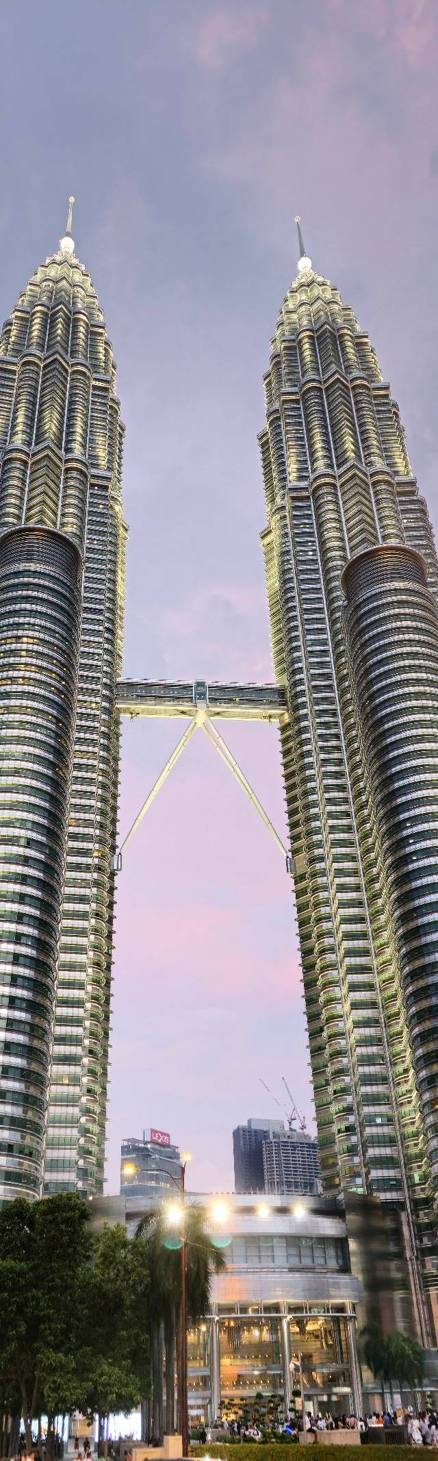 Malaysia: Skyscrapers, Street Food and an Island Finish