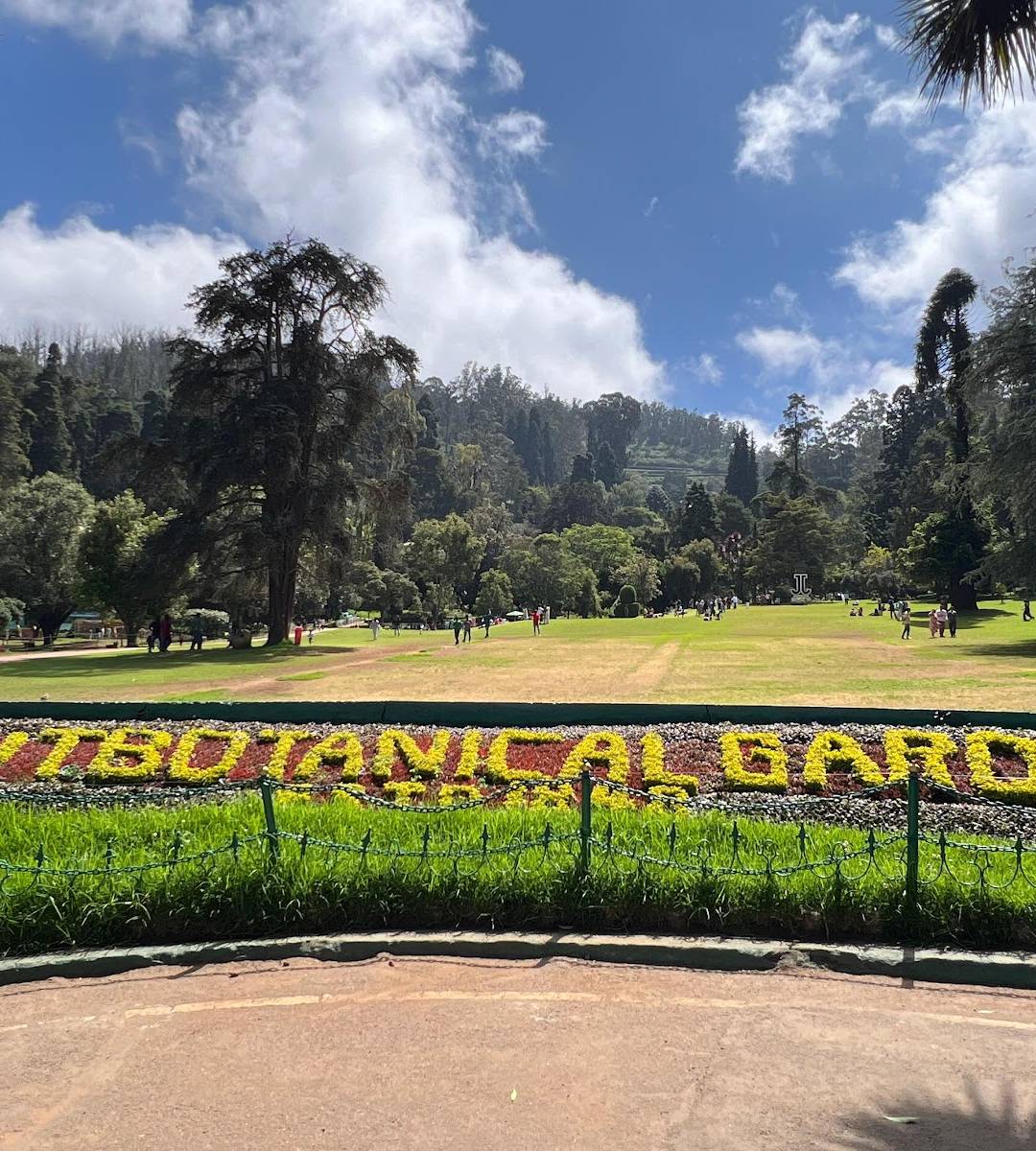 Ooty & Kodaikanal: The Nilgiris in Two Hill Towns 1