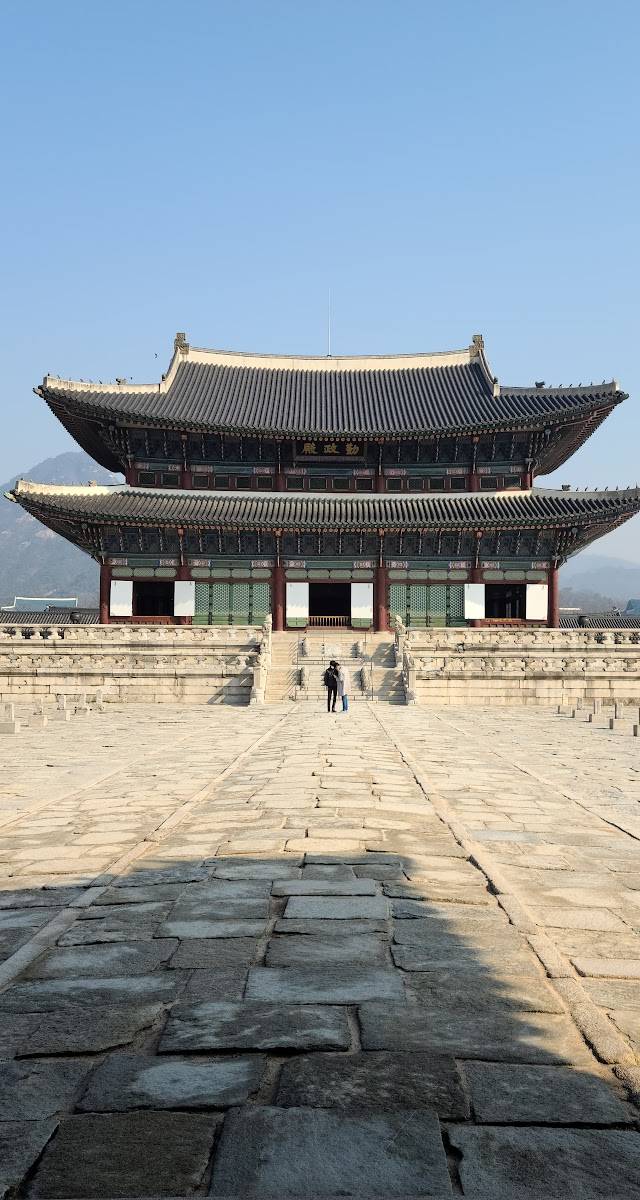 Seoul: Palaces, K-Pop and the Best Street Food