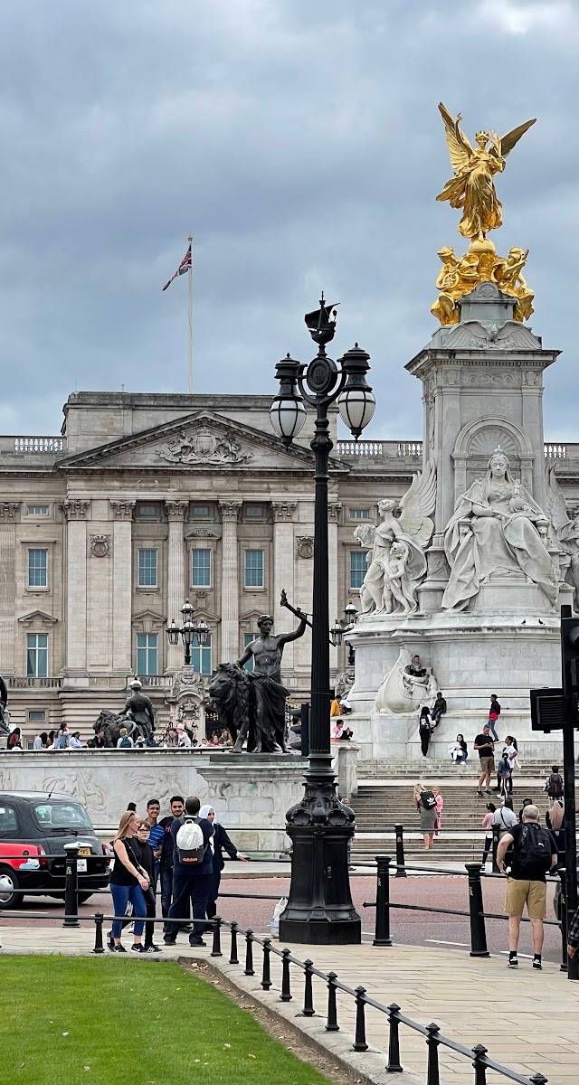 The UK: London’s Icons and Scotland’s Wild Beauty